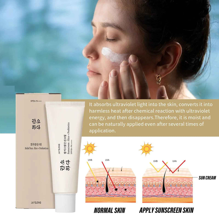 Crema Solar Facial SPF 50 con Arroz JAYSUING aplicación sobre el rostro.
