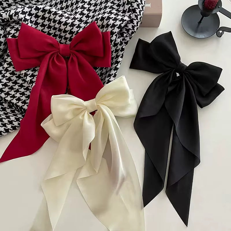 Pinza de Pelo con Lazo detalle del cierre barrette