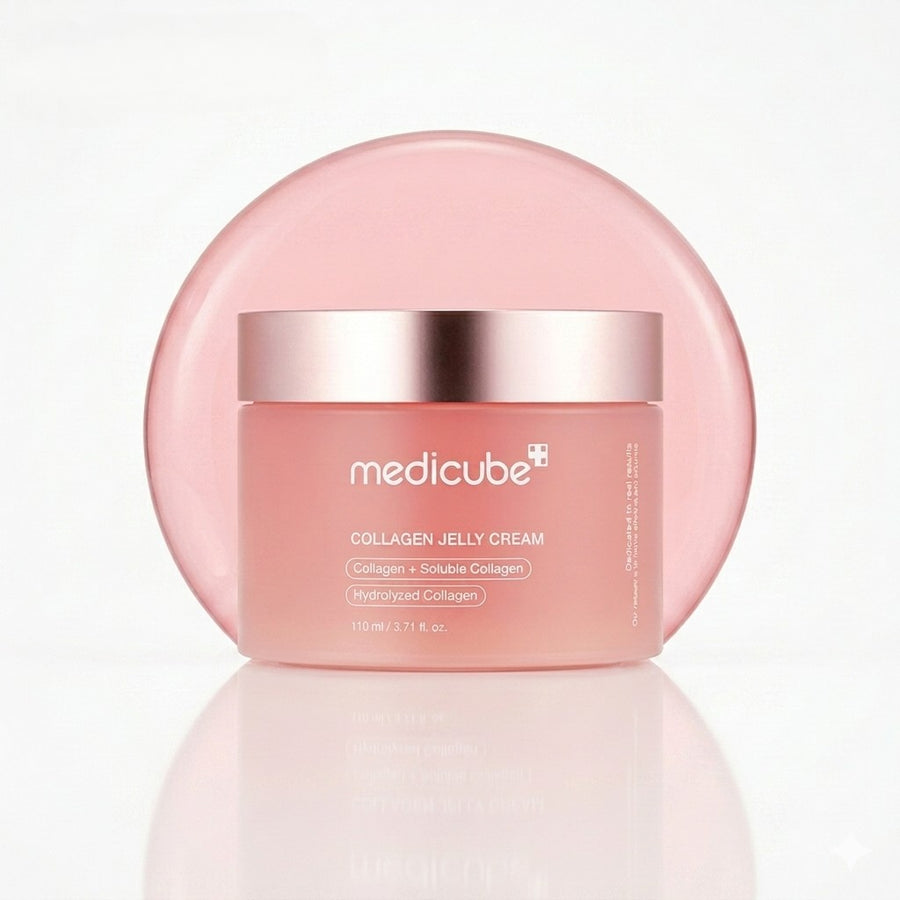 Kit Pink Glow MEDICUBE: crema Collagen Jelly Cream de 110 ml sobre un disco rosa