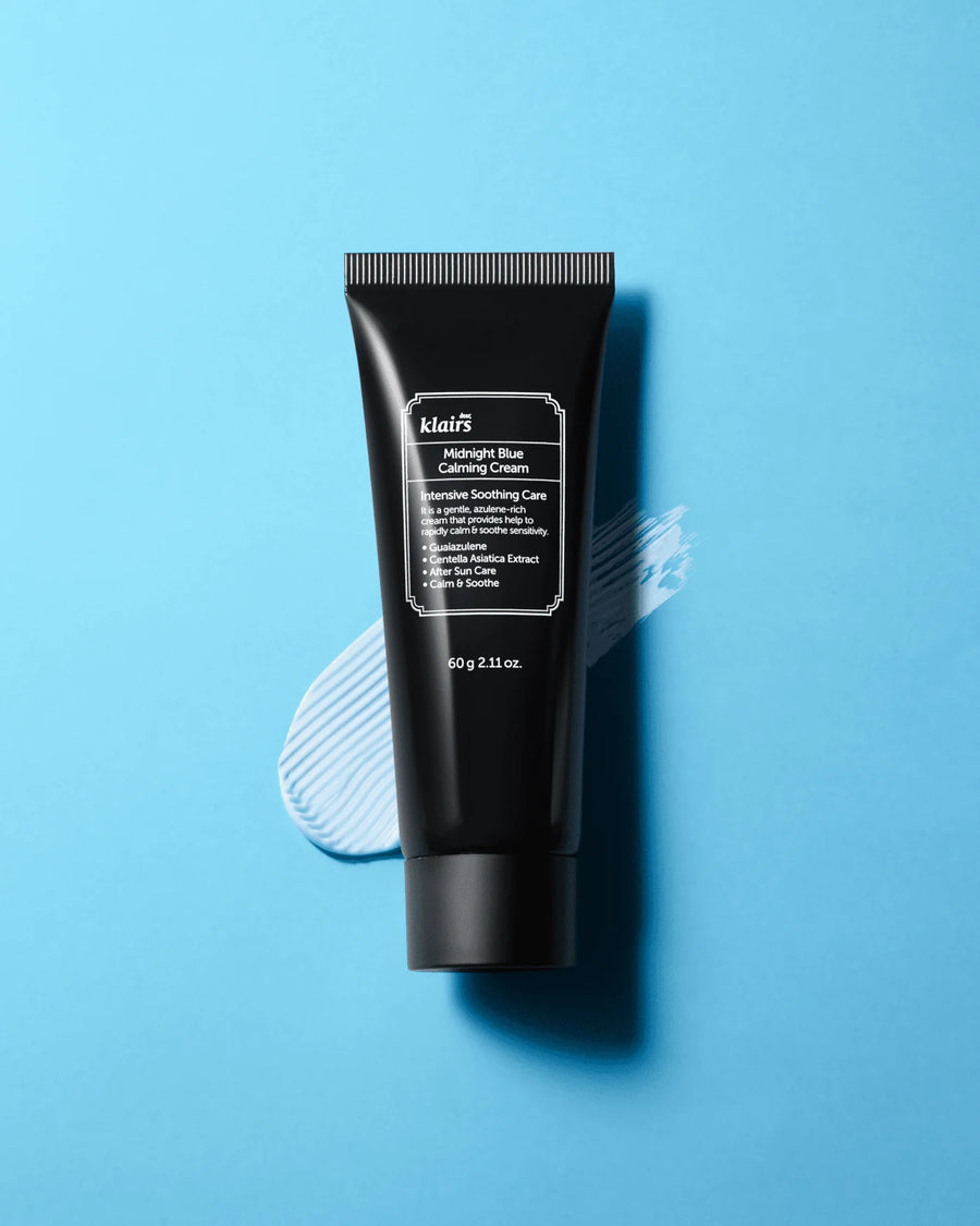 Crema Calmante Azul Guaiazulena Klairs envase frontal del tubo de 60 ml.