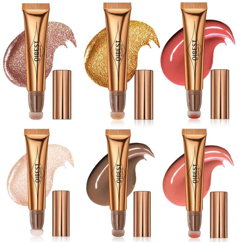 Maquillaje líquido 3 en 1 con aplicador cushion textura iluminadora sobre la piel.