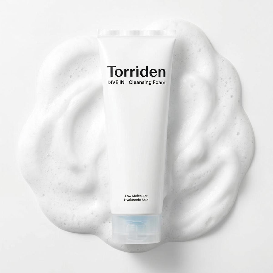 Kit Hidratación Torriden DIVE IN: espuma limpiadora Low Molecular Hyaluronic Acid Cleansing Foam de 150 ml sobre su espuma