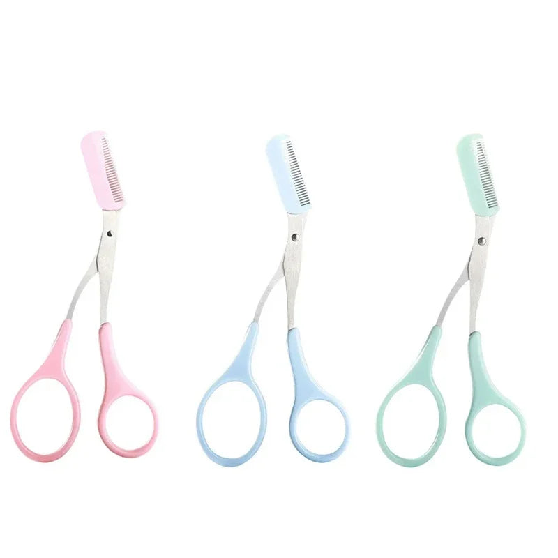 Tijeras para Cejas con Peine detalle de las hojas