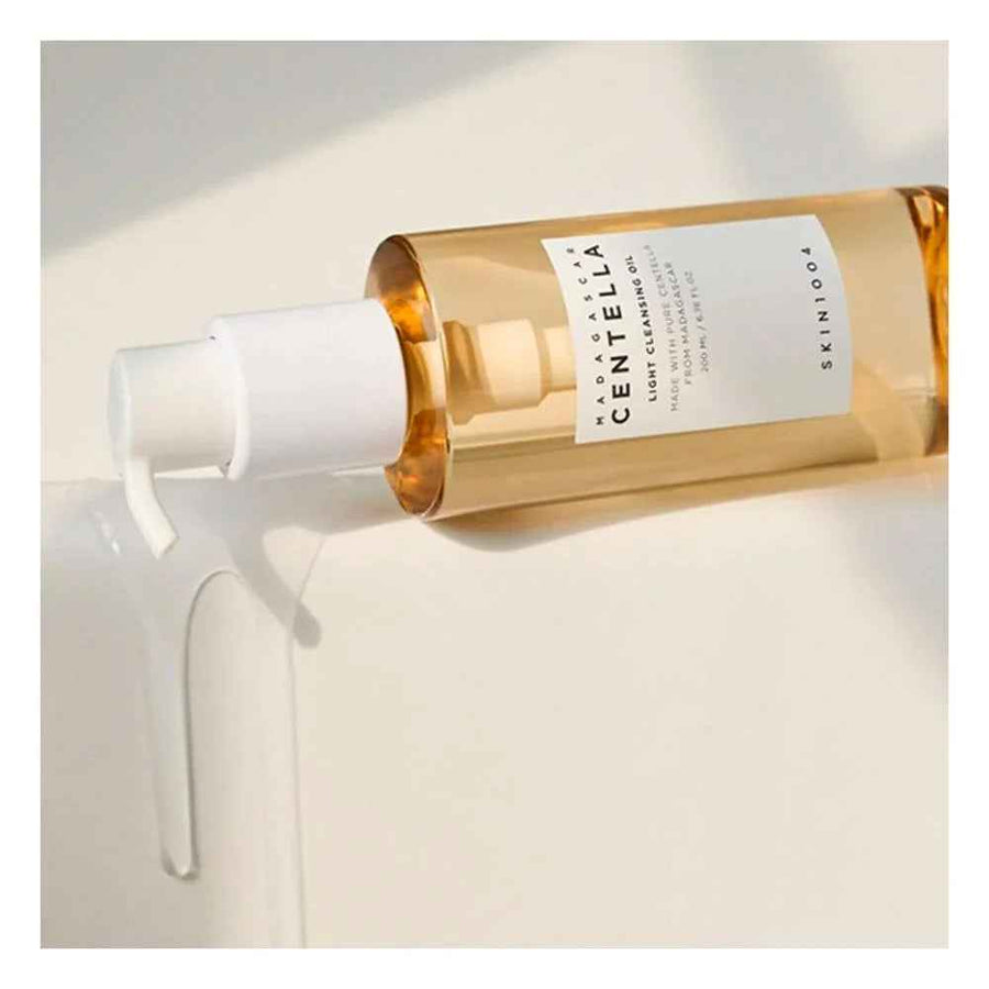 Madagascar Centella Light Cleansing Oil | Naome Skin