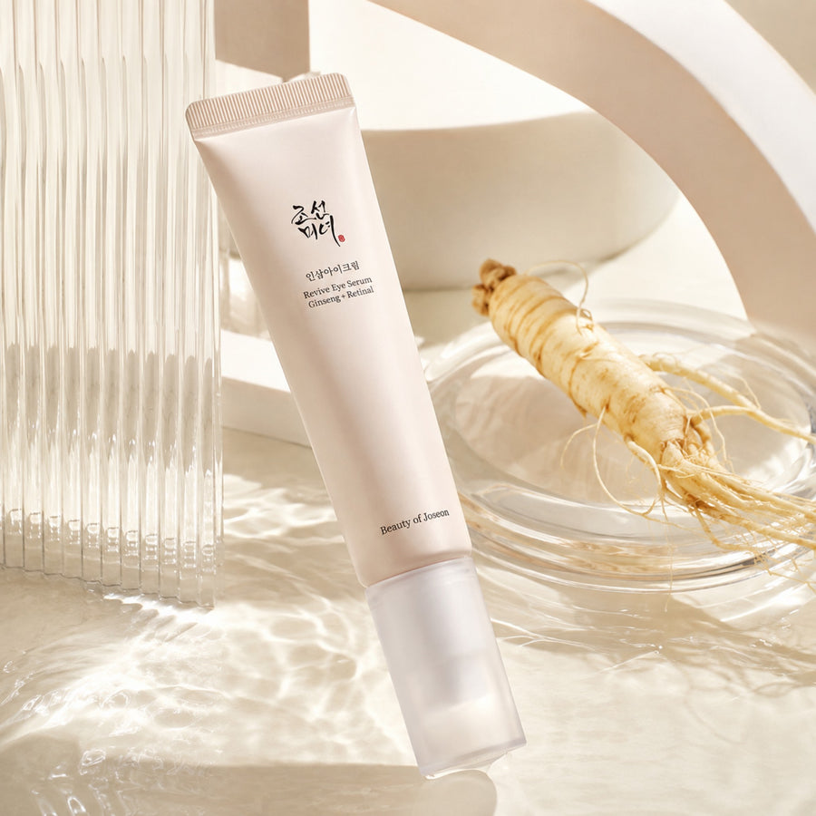 Kit Diario Beauty of Joseon: sérum de ojos Revive Eye Serum con una raíz de ginseng sobre cristal